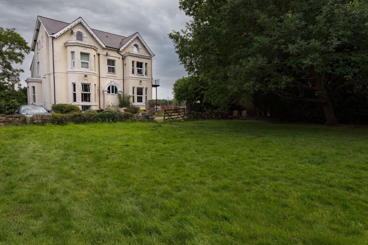 Stunning Rural Apartment - Sleeps 4 - Parking Lichfield Exterior photo